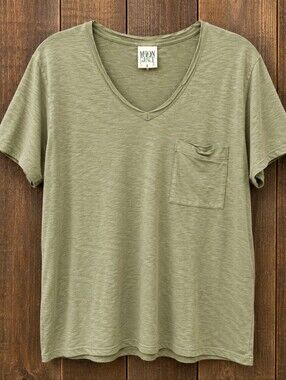 #1777 Jaded Gypsy Moon Dance V-Neck Tee - Olive